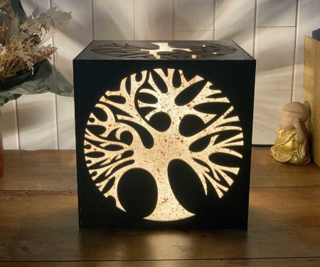 Lampe cube Arbre de Vie Bronze allumée zoomée