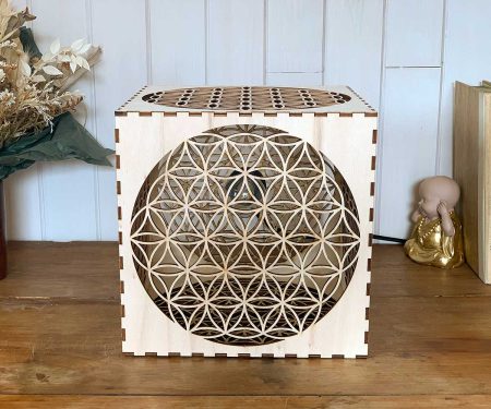 Lampe cube Fleur de Vie Bois naturel taille L de face