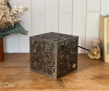 Lampe cube Ombres Chinoises Bronze taille S de 3/4